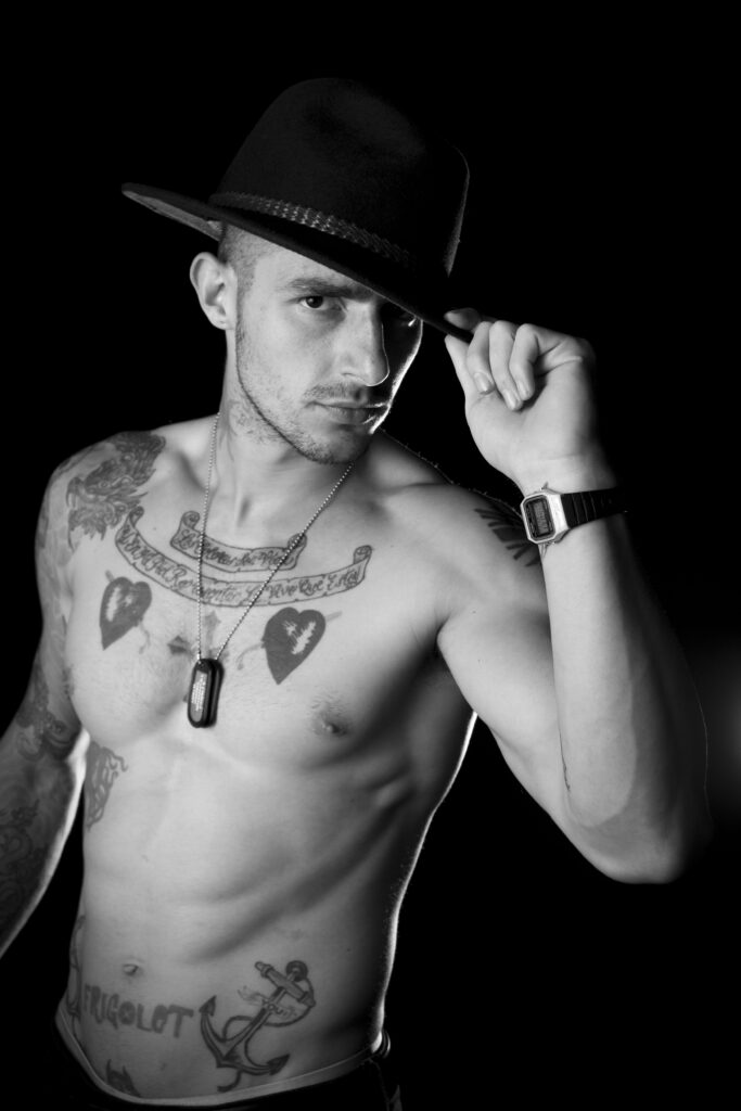 low key frigolet bnw 2